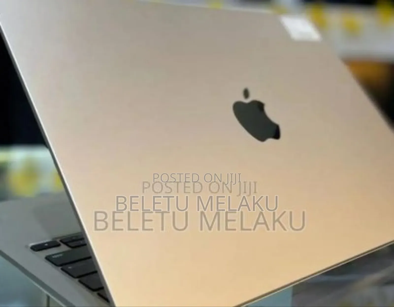 New Laptop Apple MacBook Air 2022 M2 8GB Apple M2 SSD 256GB