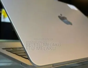 New Laptop Apple MacBook Air 2022 M2 8GB Apple M2 SSD 256GB