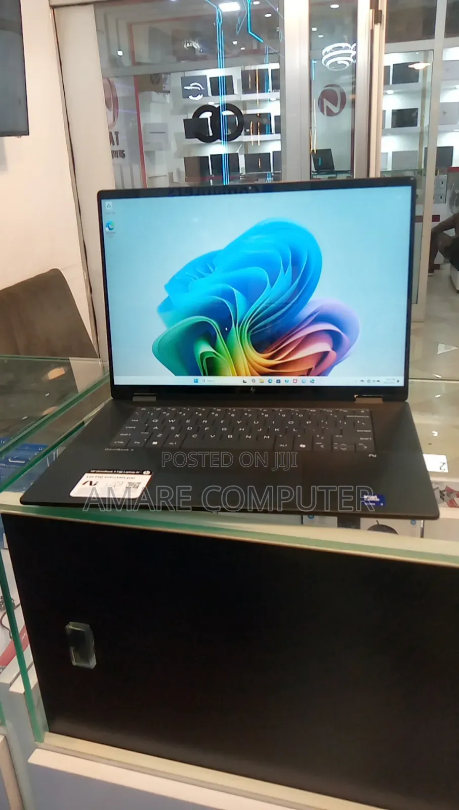 New Laptop HP OmniBook Ultra Flip 16" 16GB Intel Core Ultra 7 SSD 1T