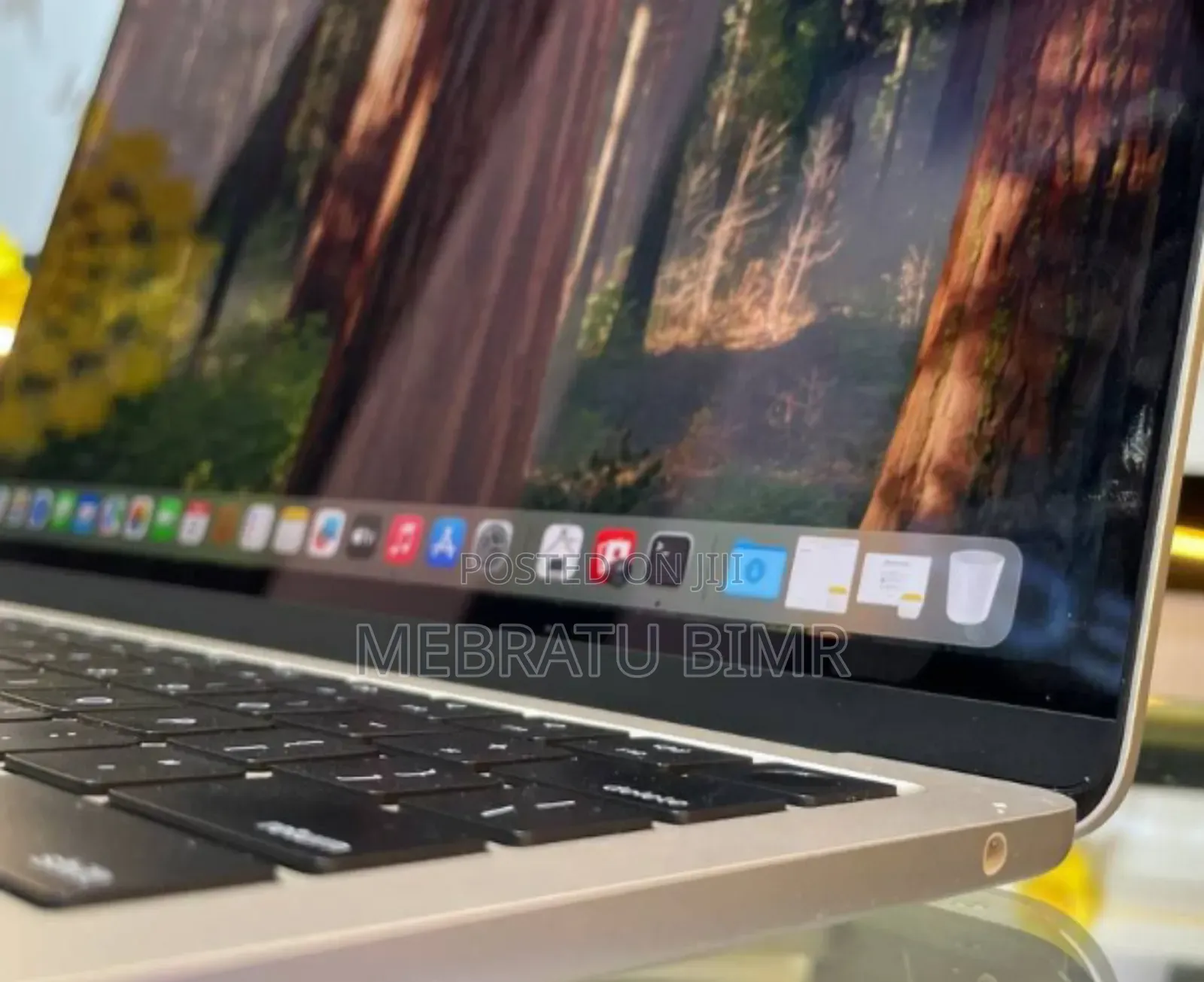 New Laptop Apple MacBook Air 2024 M3 13-Inch 16GB Apple M3 SSD 512GB