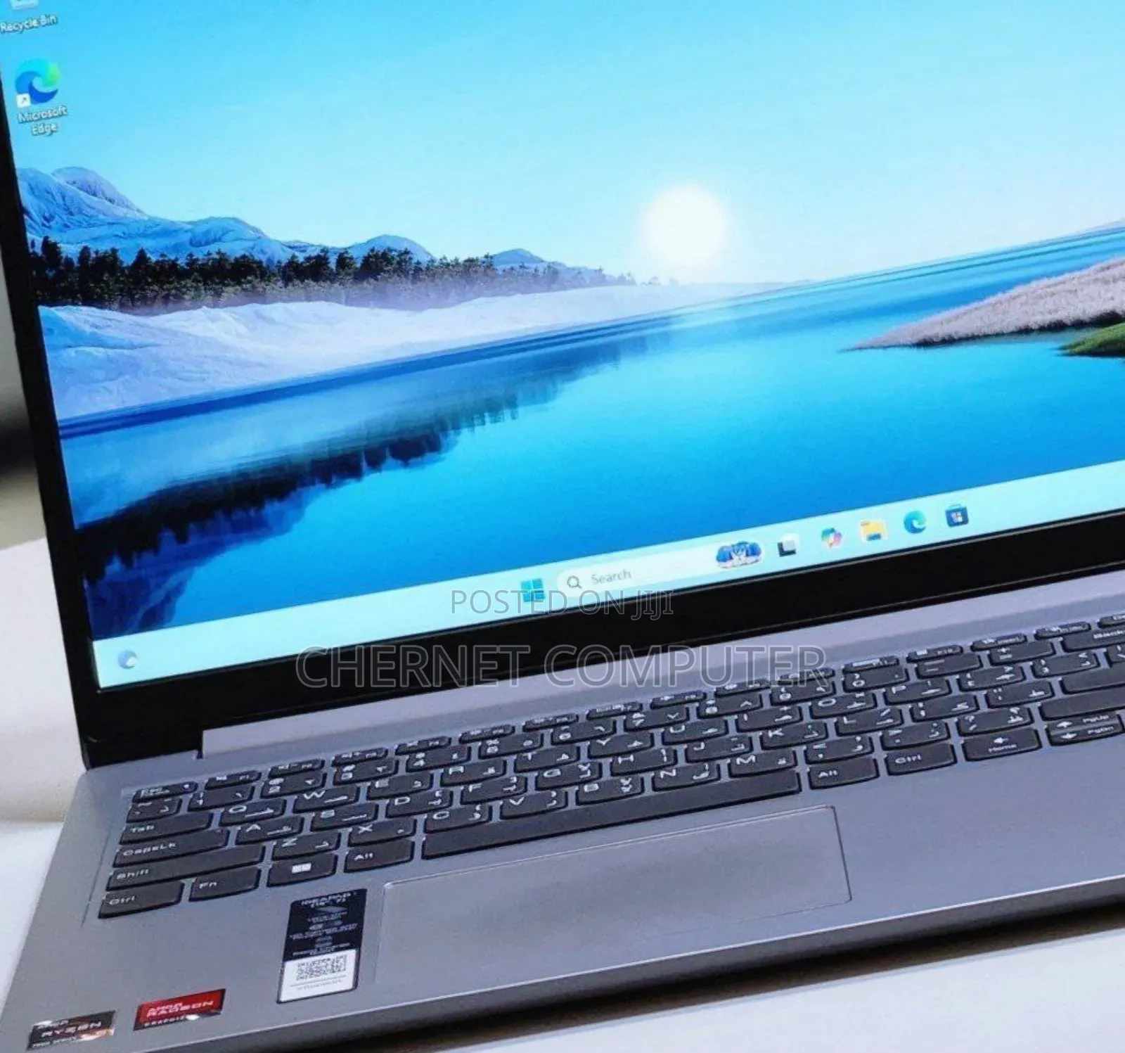 New Laptop Lenovo 8GB AMD Ryzen 5 SSD 512GB