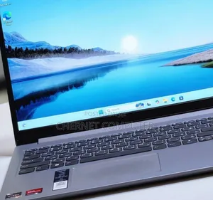 New Laptop Lenovo 8GB AMD Ryzen 5 SSD 512GB