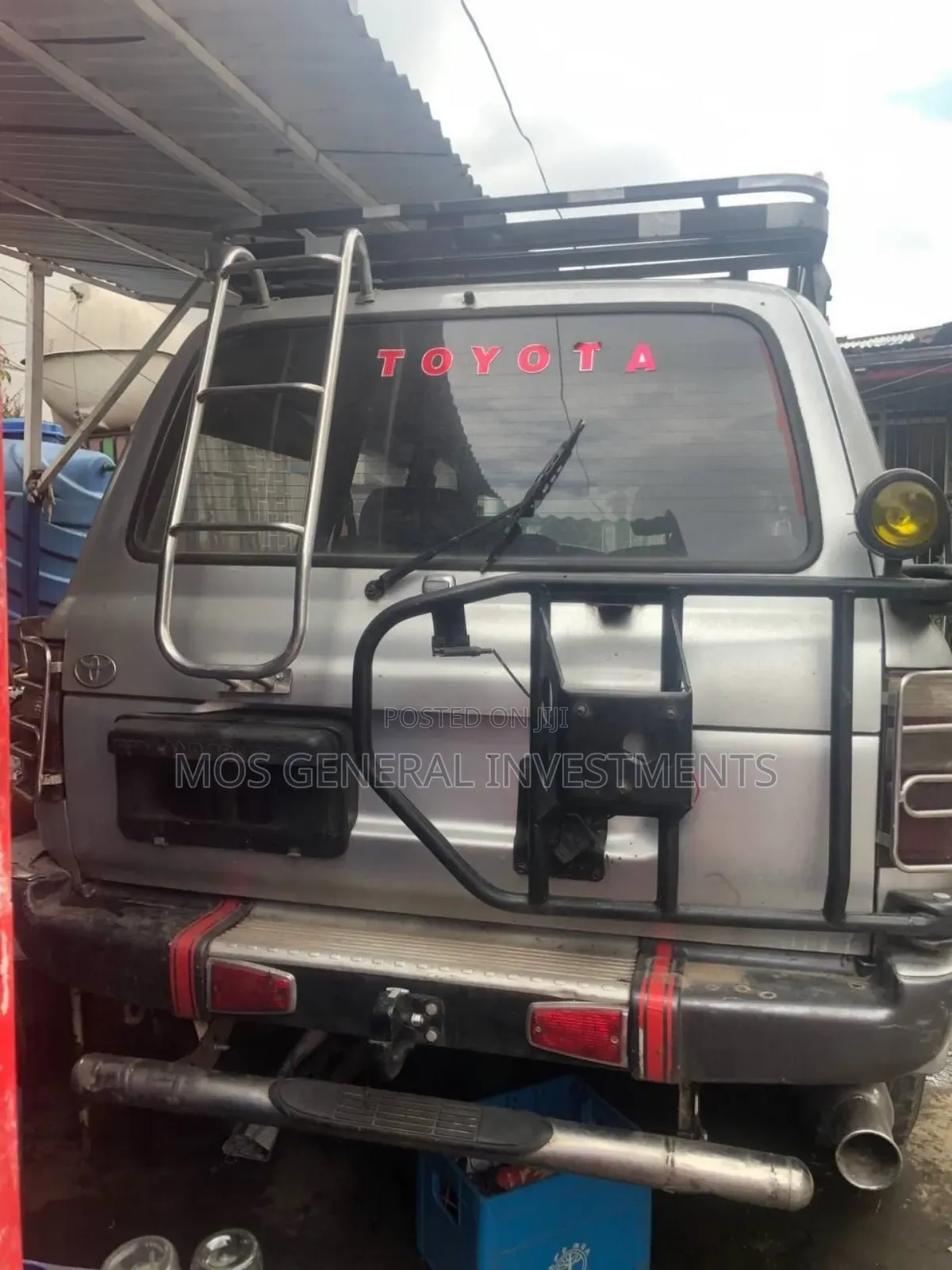 Toyota Land Cruiser 1990 Silver