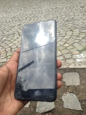 Photo - Samsung Galaxy A10s 32 GB Black