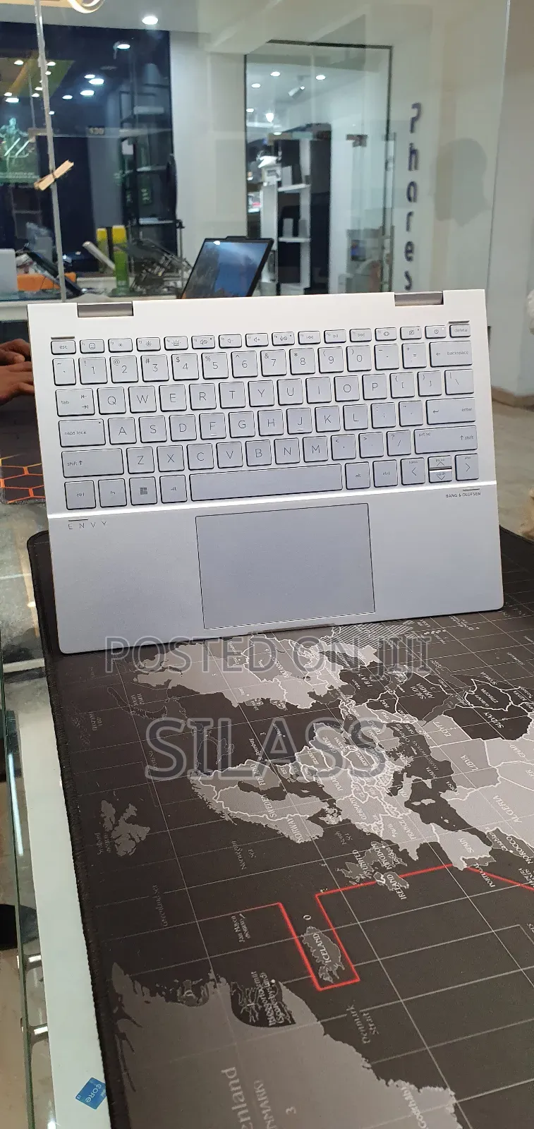 New Laptop HP Envy X360 8GB Intel Core I7 SSD 1T