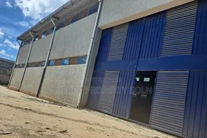 Photo - የሚከራይ መጋዘን ቃሊቲ አስፓልት ዳር በቂ ቢሮ ጋር