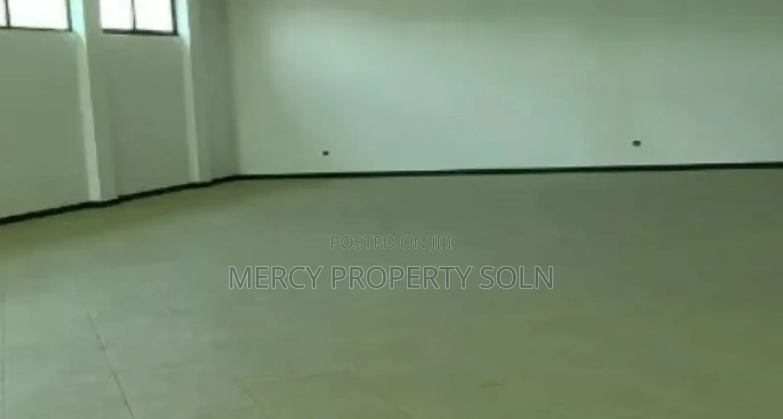 የሚከራይ መጋዘን ቃሊቲ አስፓልት ዳር በቂ ቢሮ ጋር