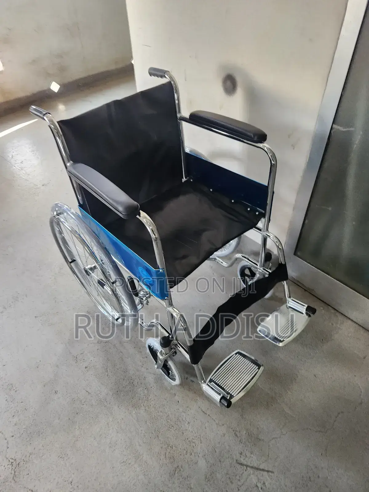 Wheelchair輕微wheelchair Foldable Wheelchair煞是medical Almunium Wheelchai