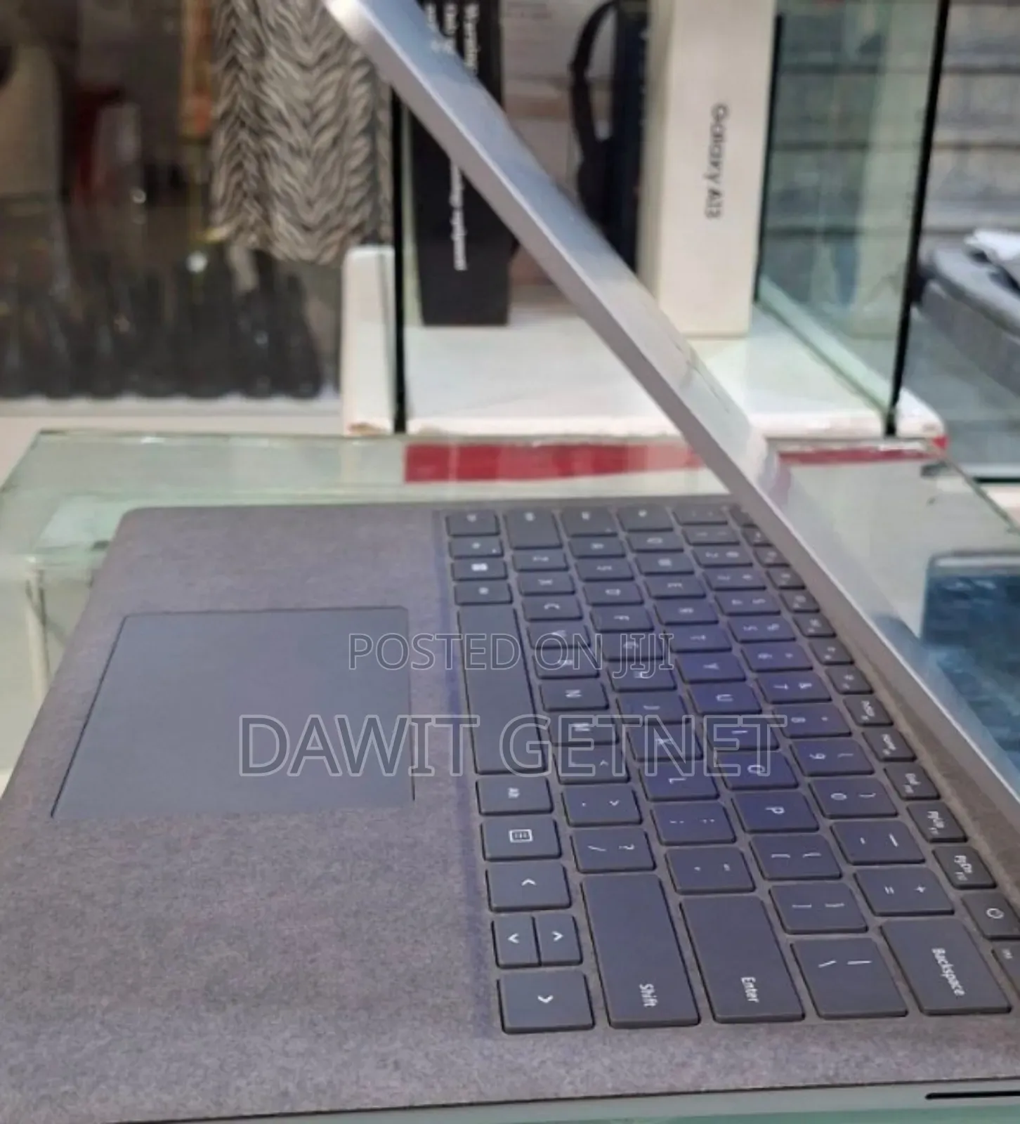 New Laptop Microsoft Surface 16GB Intel Core I7 SSD 512GB