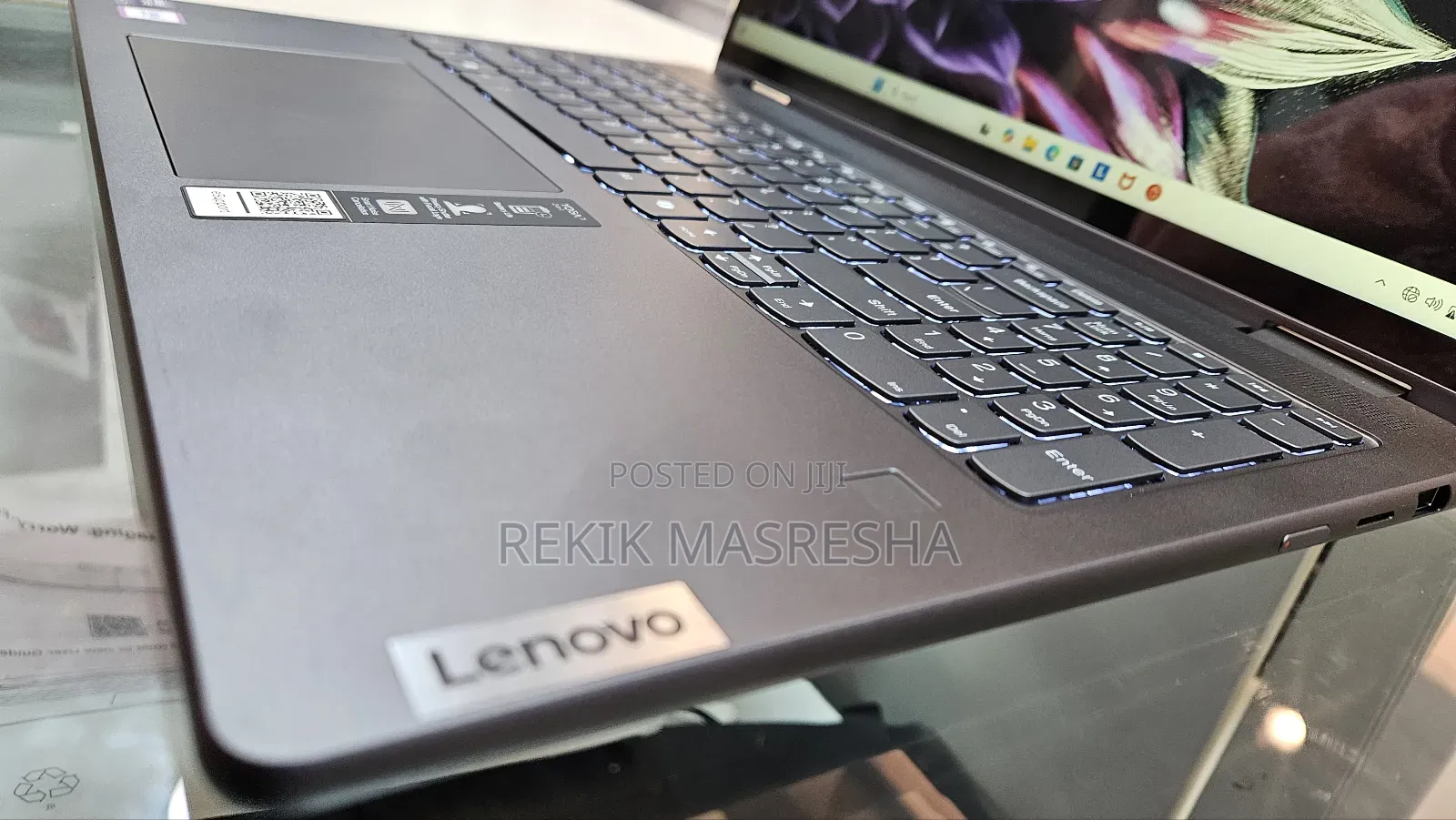 New Laptop Lenovo Yoga 7i 16GB Intel Core Ultra 7 SSD 1T