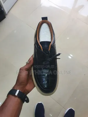 Casual High Quality Leather Sneakers [On Hand]