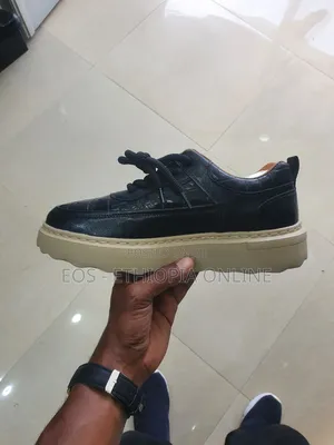 Casual High Quality Leather Sneakers [On Hand]