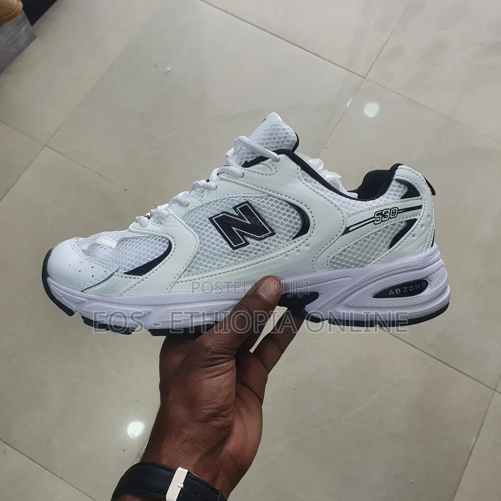 White New Balance 530 Model Sneakers [On Hand]