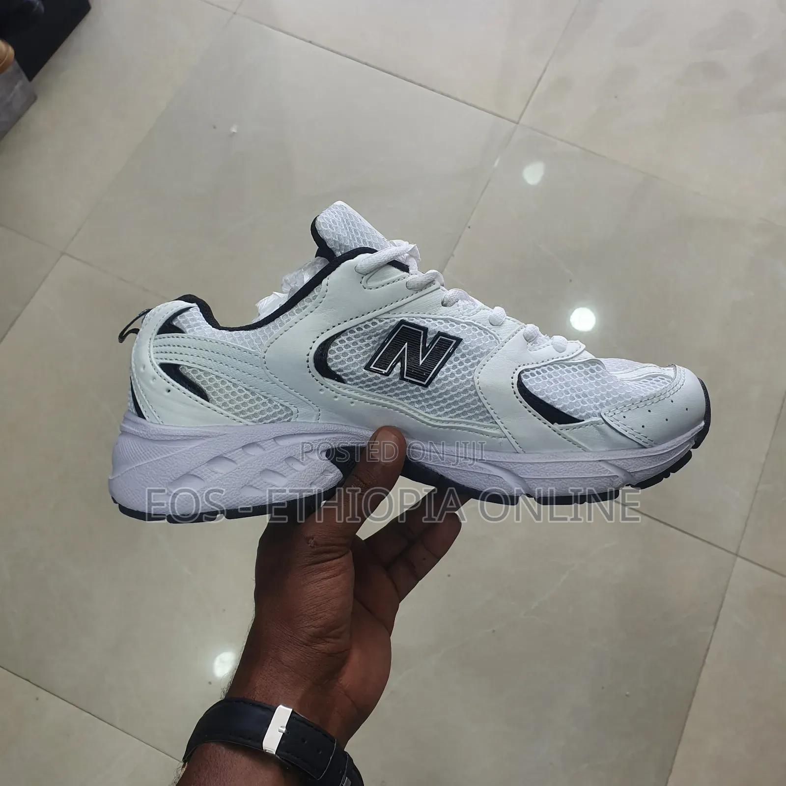 White New Balance 530 Model Sneakers [On Hand]