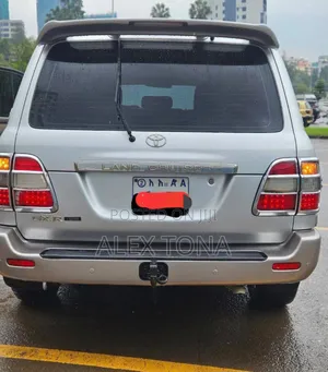 Toyota Land Cruiser 2007 Silver