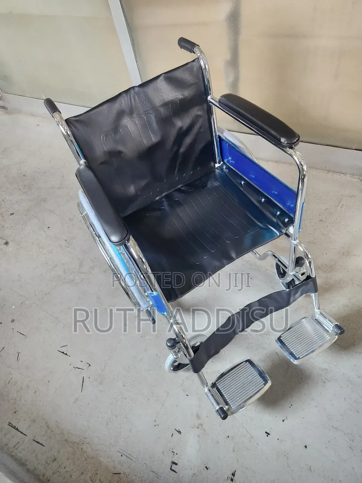 Foldable Wheelchair傳出medical Wheelchair煞氣wheelchair映襯wheelchair New