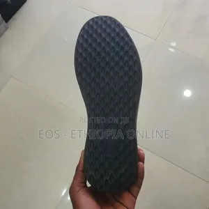 Casual Low Top Leather Shoes [On Hand]