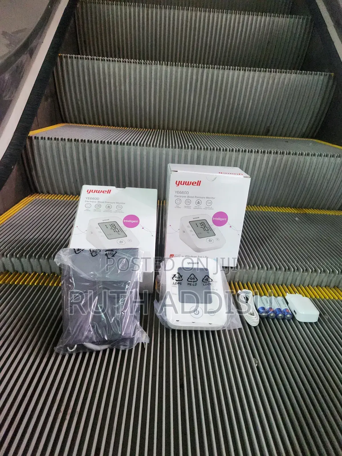 Digital Surrounding the Arm Full Cuff Digit Blood Pressure Monitor New