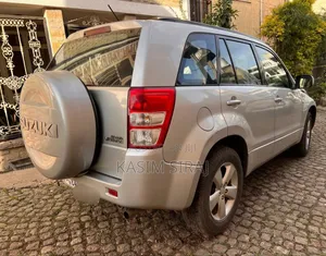 Suzuki Vitara 2011 Silver
