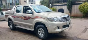 Photo - Toyota Hilux 3.0 D-4D 4x4 2014 Blue