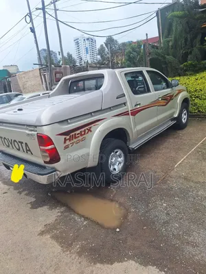 Toyota Hilux 3.0 D-4D 4x4 2014 Blue