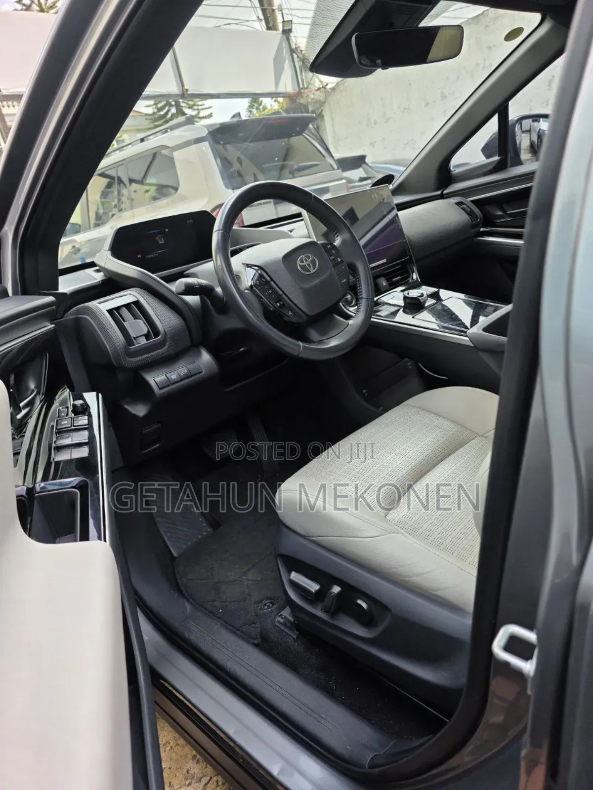 Toyota bZ4X 2023 Gray