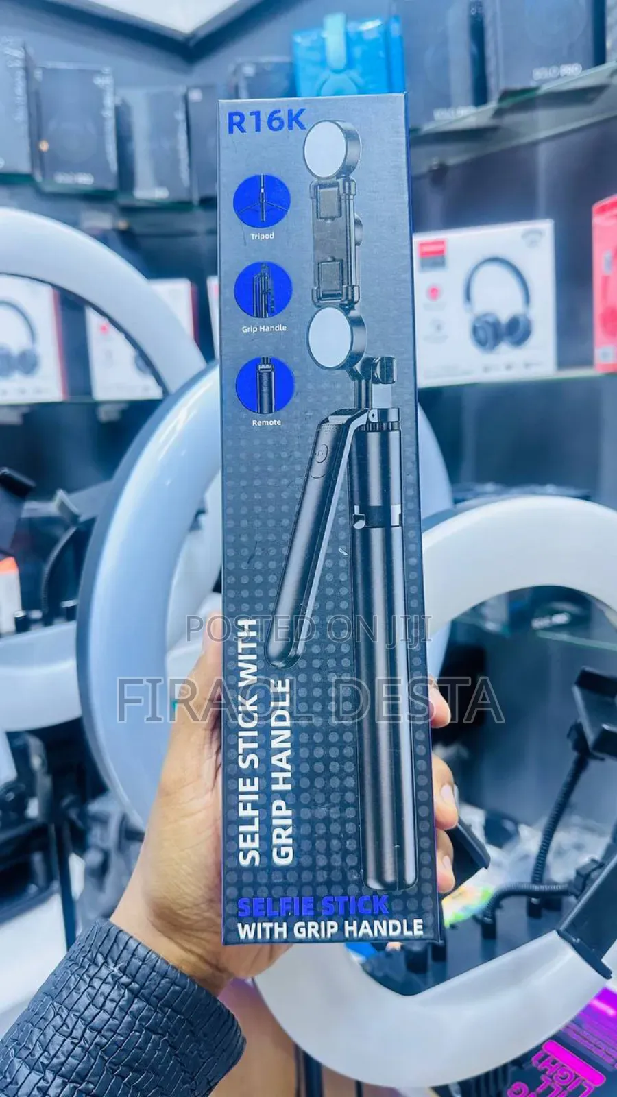 Selfie Stick With Grip Handle R16k