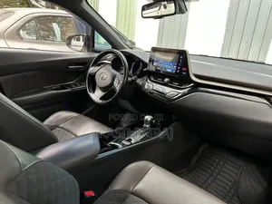 Toyota C-HR Limited FWD 2019 White