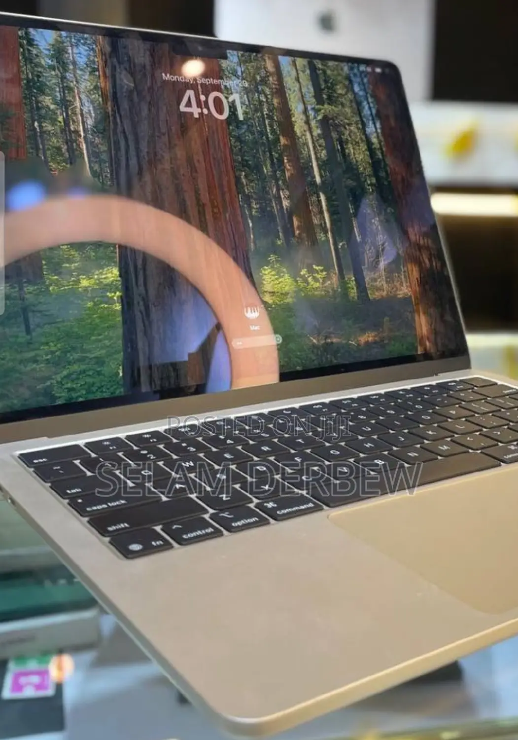 New Laptop Apple MacBook Air 2022 M2 8GB Apple M2 SSD 256GB