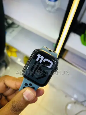 Photo - Apple Watch Series 6