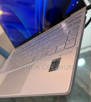 New Laptop HP Envy X360 16GB Intel Core I5 SSD 512GB