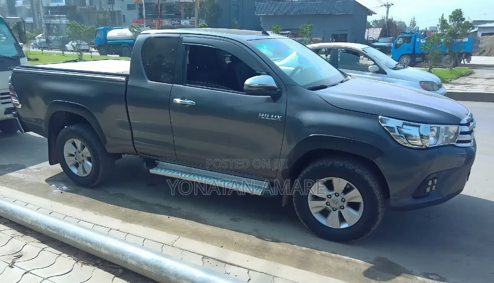 Toyota Hilux 2019 Gray