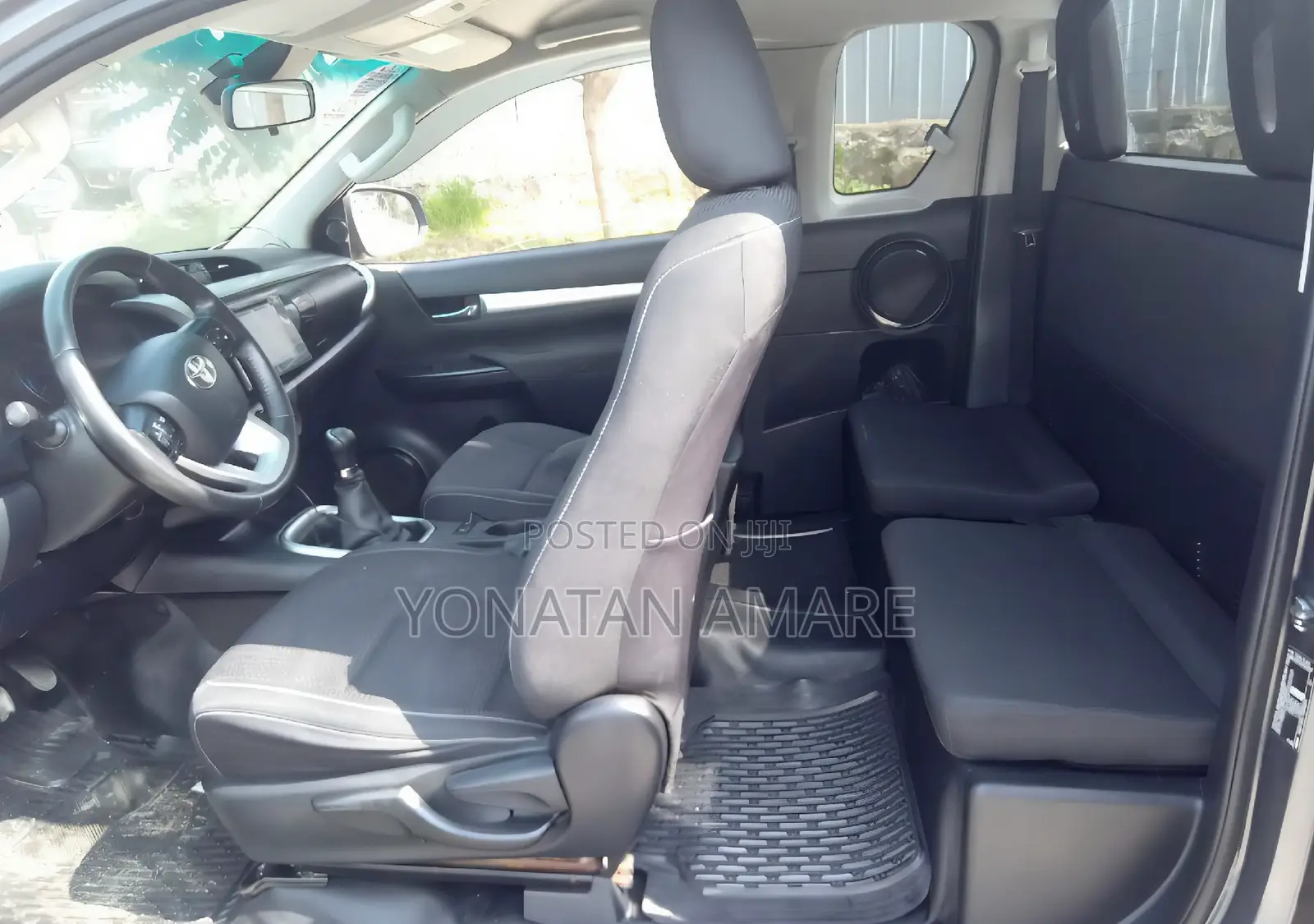 Toyota Hilux 2019 Gray