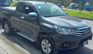 Toyota Hilux 2019 Gray