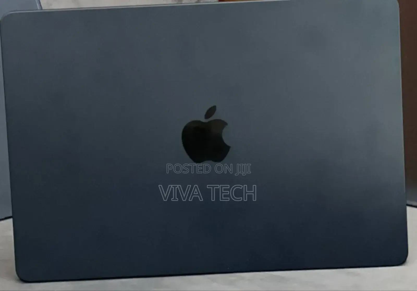 New Laptop Apple MacBook Air 2022 M2 8GB Intel Core I5 SSD 256GB