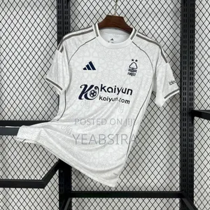 Photo - Nottingham Forest Jersey