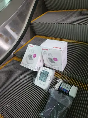 Photo - Yuwell Rechargable Digital Blood Pressuer Monitor麻煩digital Bp Monitor