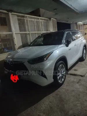 Photo - Toyota Highlander Hybrid 2024 White