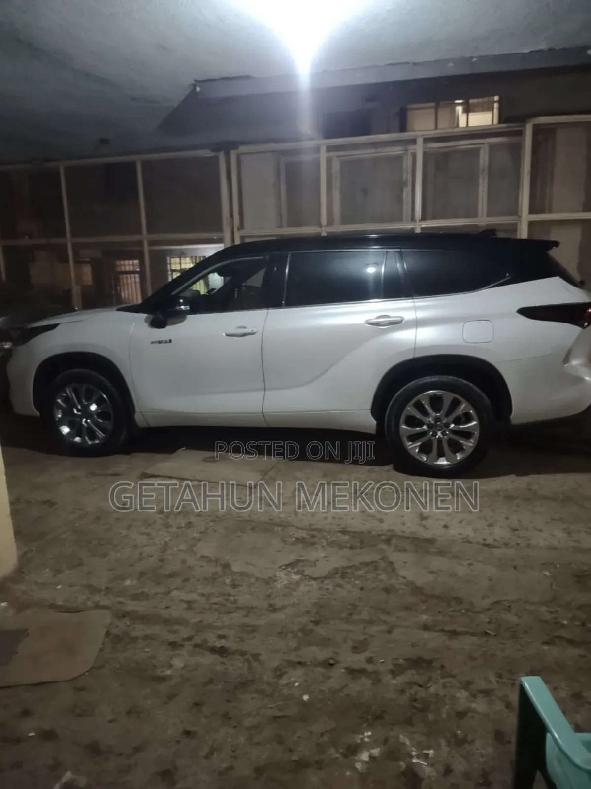 Toyota Highlander Hybrid 2024 White