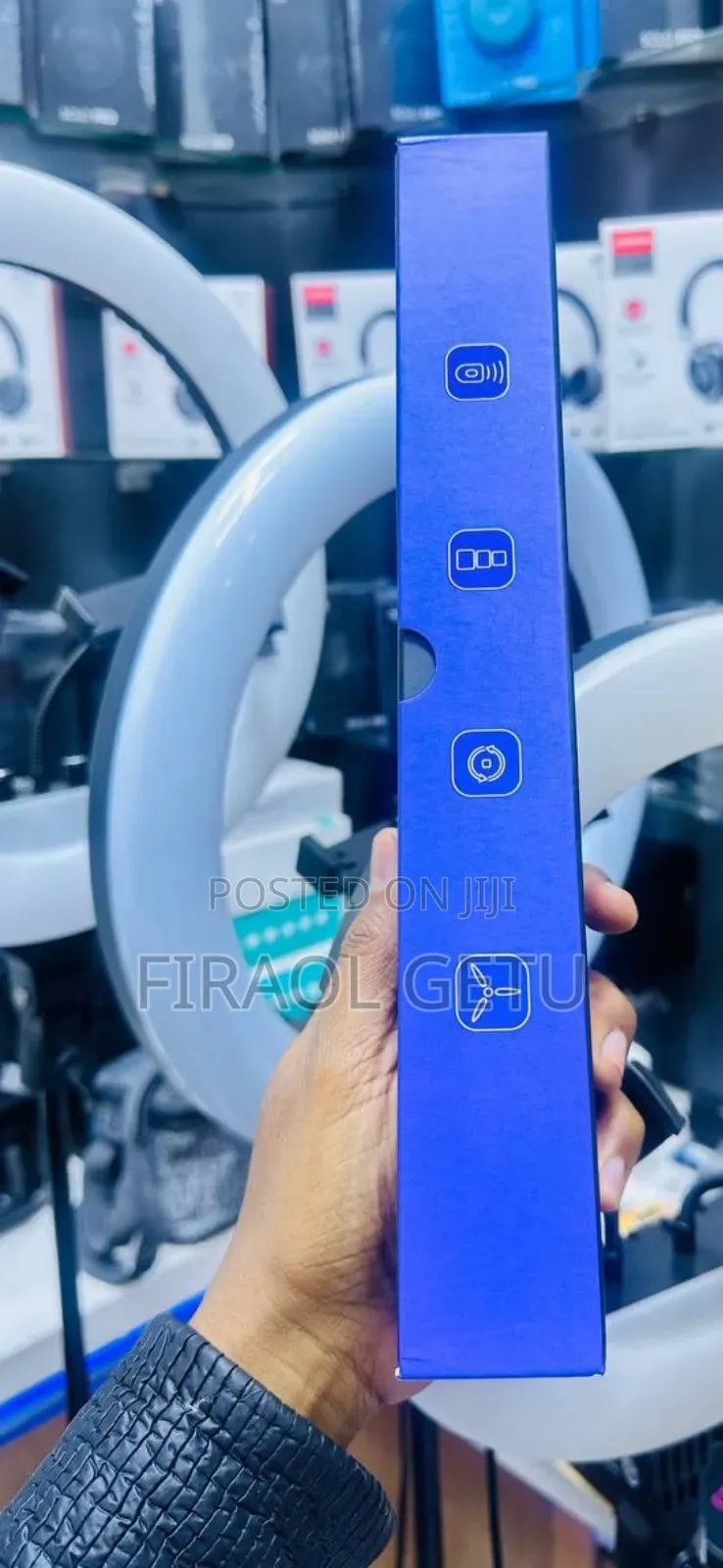 R16k Selfie Stick With Grip Hamdle