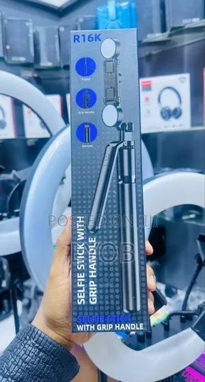 Photo - Selfie Stick With Grip Handle R16k