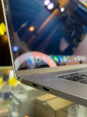 New Laptop Apple MacBook Pro 2019 32GB Intel Core I9 SSD 1T