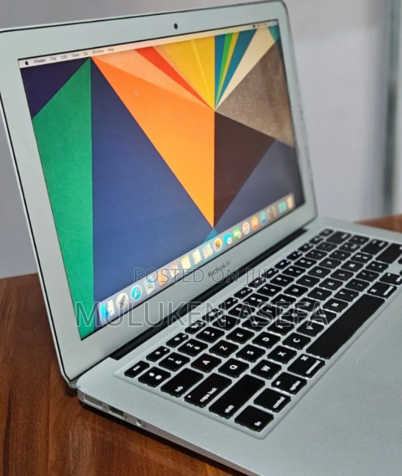 New Laptop Apple MacBook Air 2015 8GB Intel Core I5 SSD 256GB