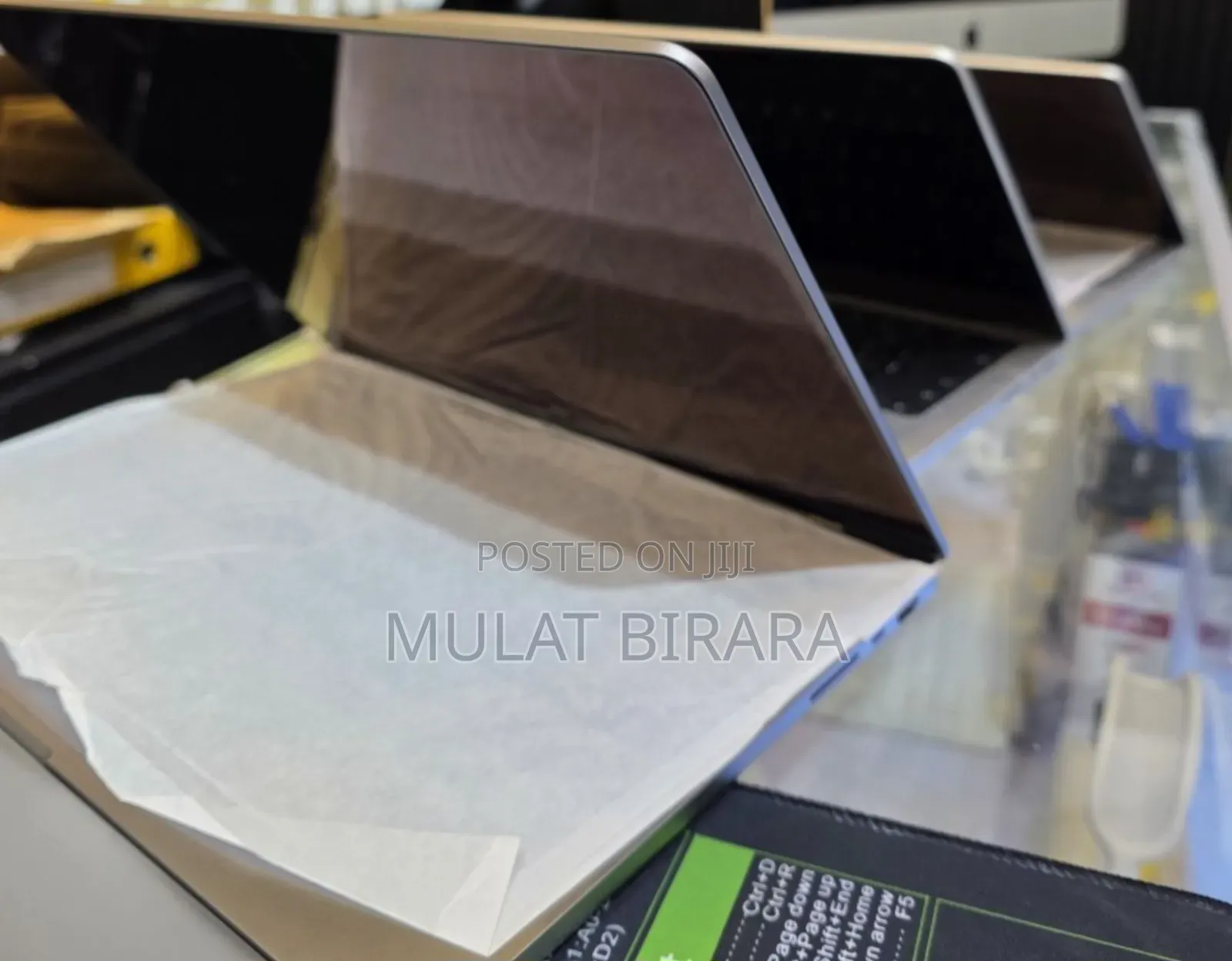 New Laptop Apple MacBook Pro M1 16GB Apple M1 Pro SSD 512GB