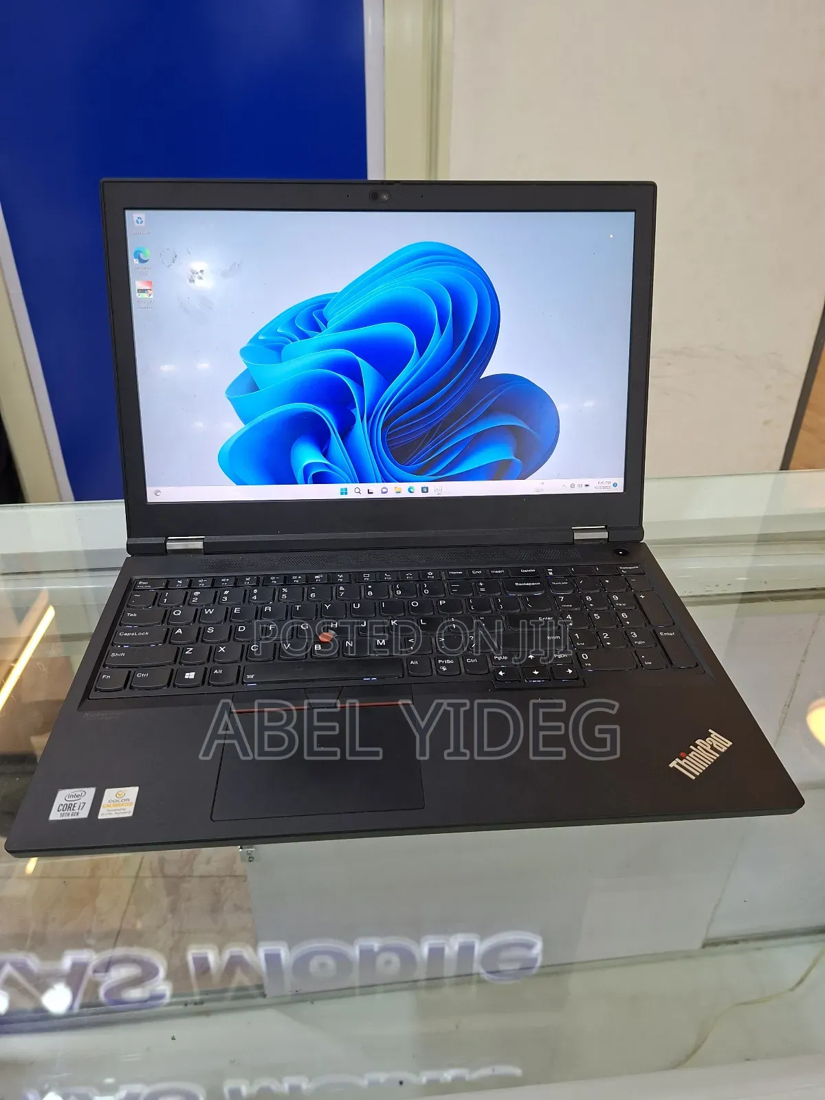 New Laptop Lenovo Thinkpad P15s 16GB Intel Core I7 SSD 256GB