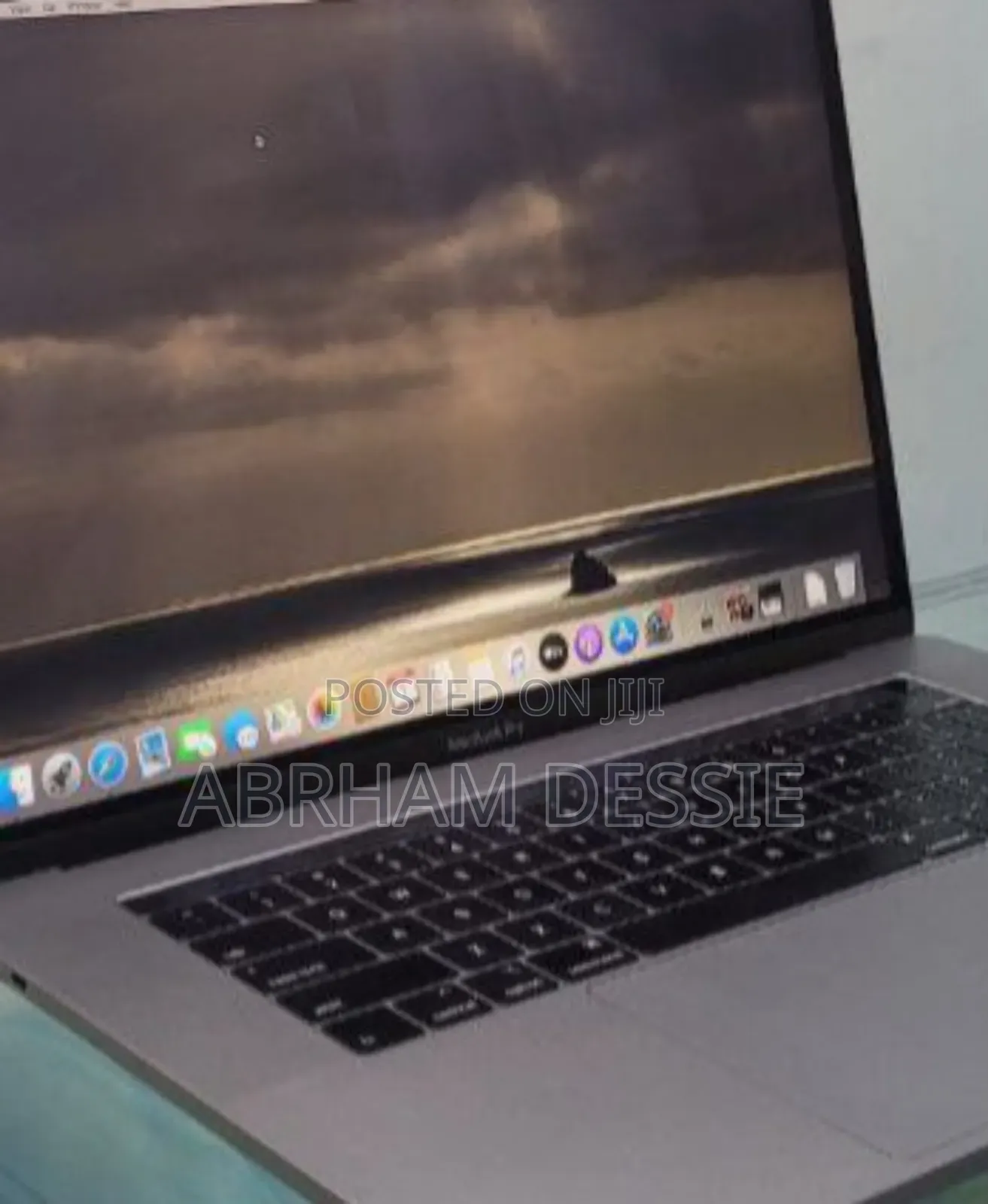 New Laptop Apple MacBook Pro 2019 32GB Intel Core I9 SSD 1T