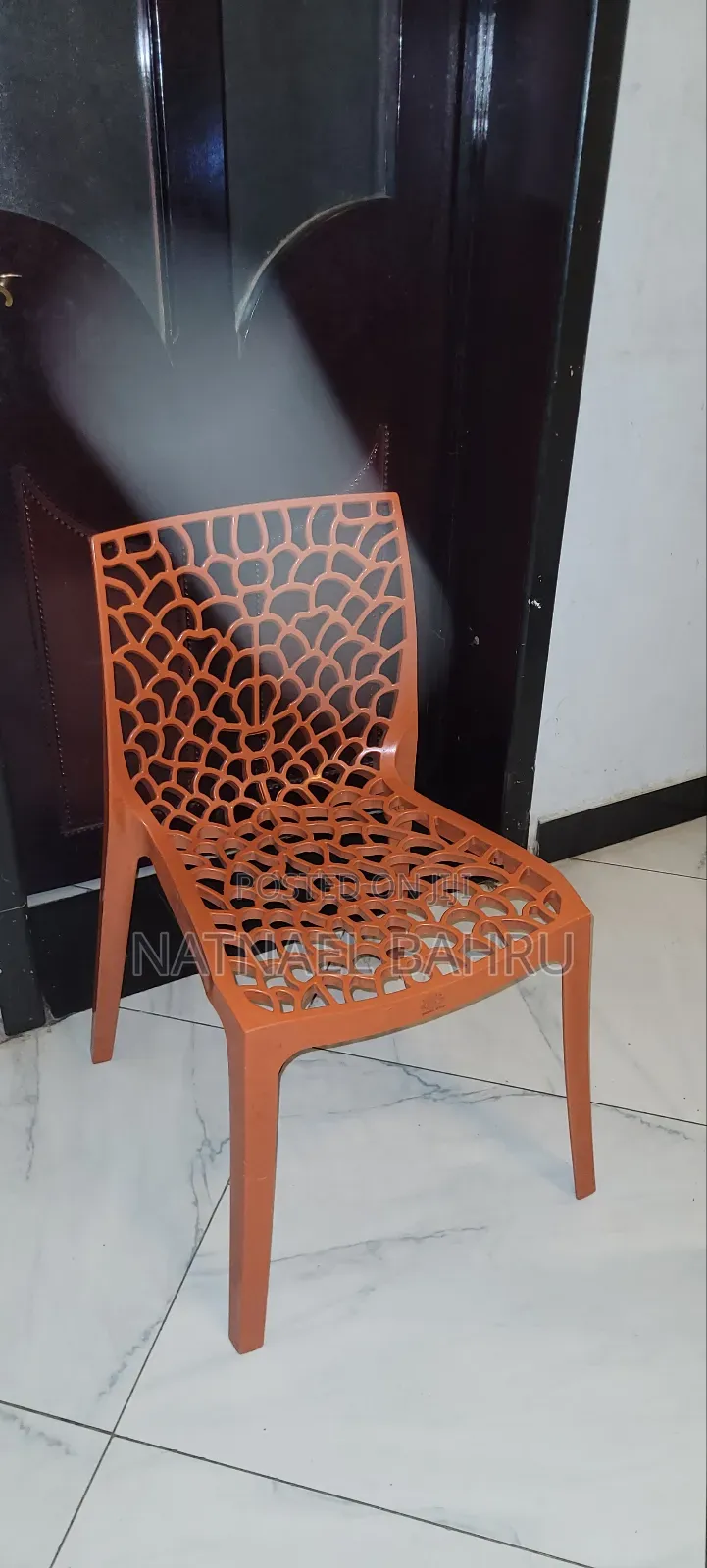 ባለ አራት እግር ጠንካራ [Original Gta ] ፕላስቲክ ወንበር Made in Italy