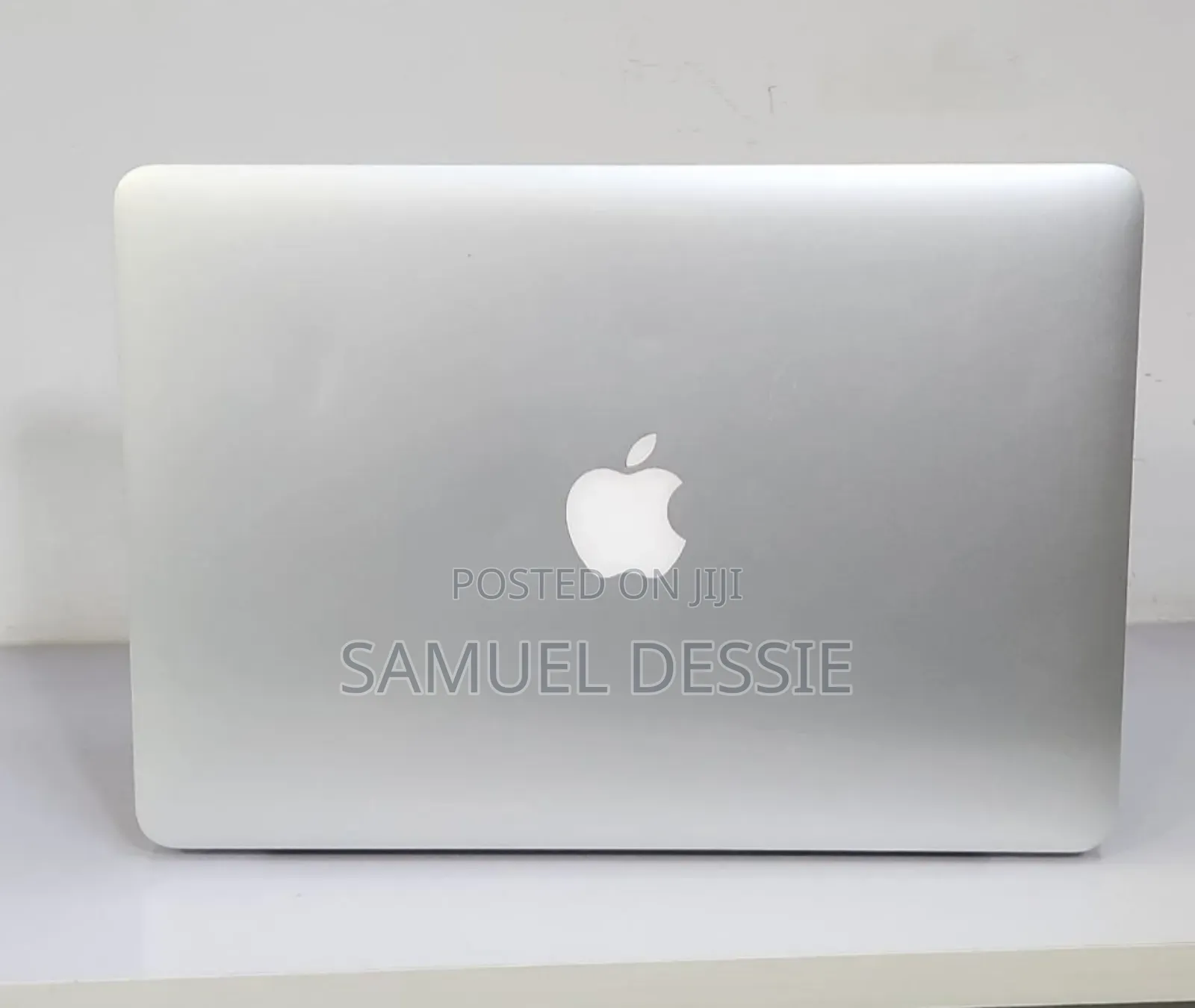 Laptop Apple MacBook Pro 2015 8GB Intel Core I5 SSD 256GB