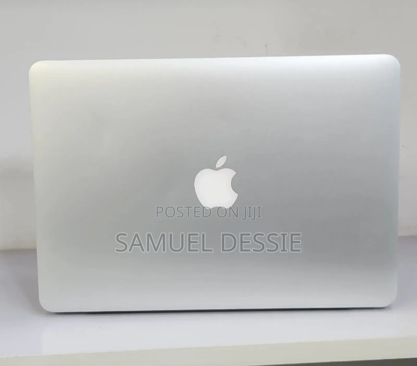 Laptop Apple MacBook Pro 2015 8GB Intel Core I5 SSD 256GB
