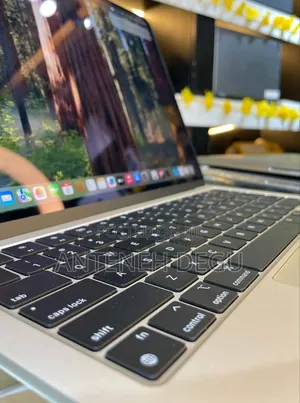 Photo - New Laptop Apple MacBook Air 2024 M3 13-Inch 16GB Apple M3 SSD 512GB